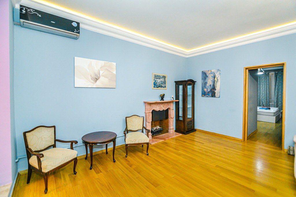 İcarəyə verilir 2 otaqlı köhnə tikili 75 m² — Mənzil, Bakı (5)