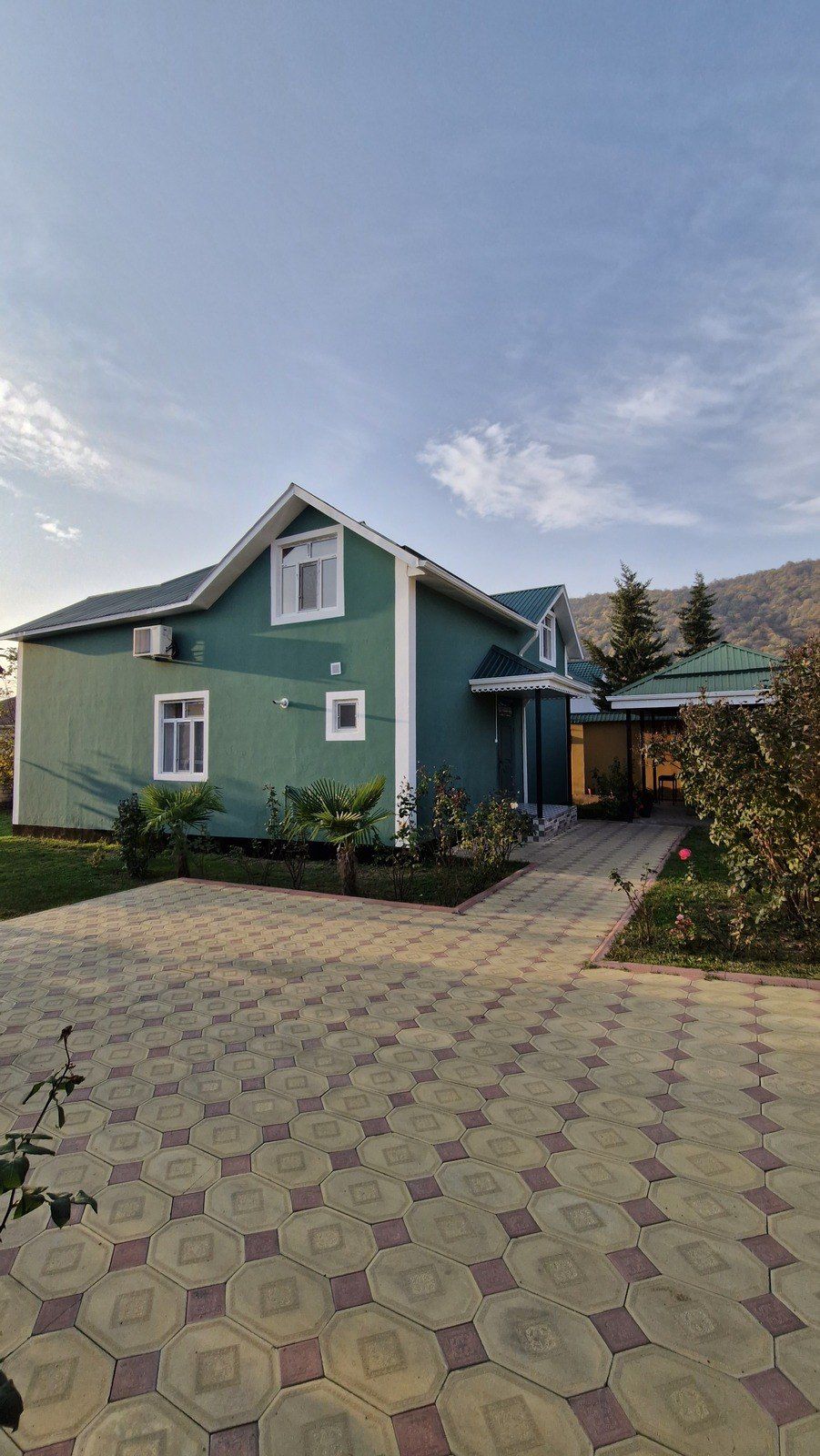 İcarəyə verilir 6 otaqlı həyət evi/bağ evi 200 m² — Ev, villa, Qəbələ