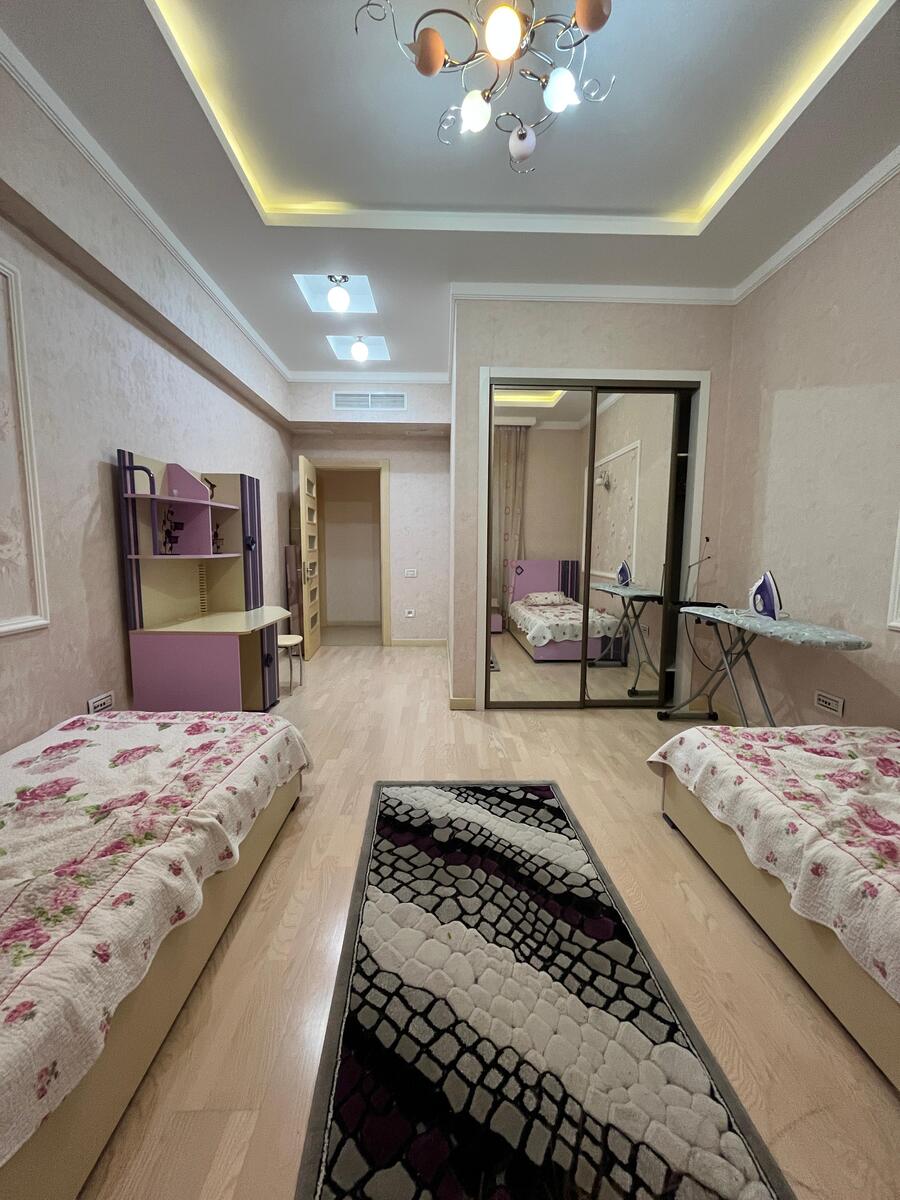 İcarəyə verilir 4 otaqlı yeni tikili 240 m² — Mənzil, Bakı (7)
