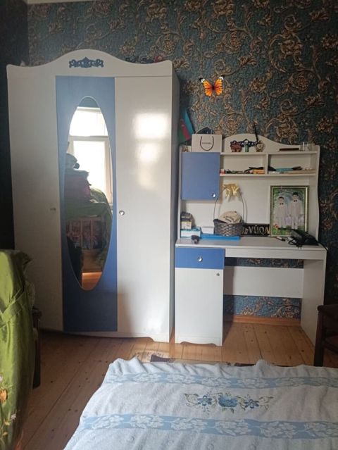 Dolab və yazı masası dəsti - Rəng: ağ-mavi - Material: laminat/MDFlam — 250 ₼ · Bakı · Uşaq mebeli dəstləri Dolab və yazı masası dəsti - Rəng: ağ-mavi - Material: laminat/MDFlam — Bakı