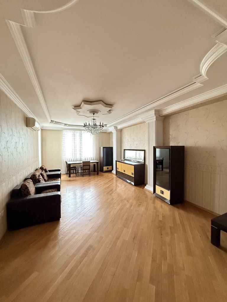 Satılır 7 otaqlı yeni tikili 310 m² — Mənzil, Bakı