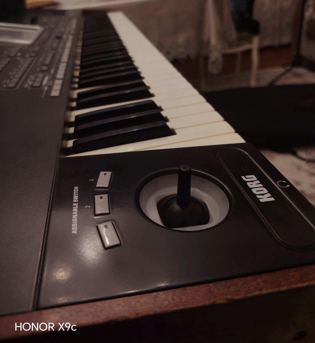 Korg Pa3 kle Satılır Əla vəziyyətdədir.Hec bir problemi yoxdur — Digər, Bərdə