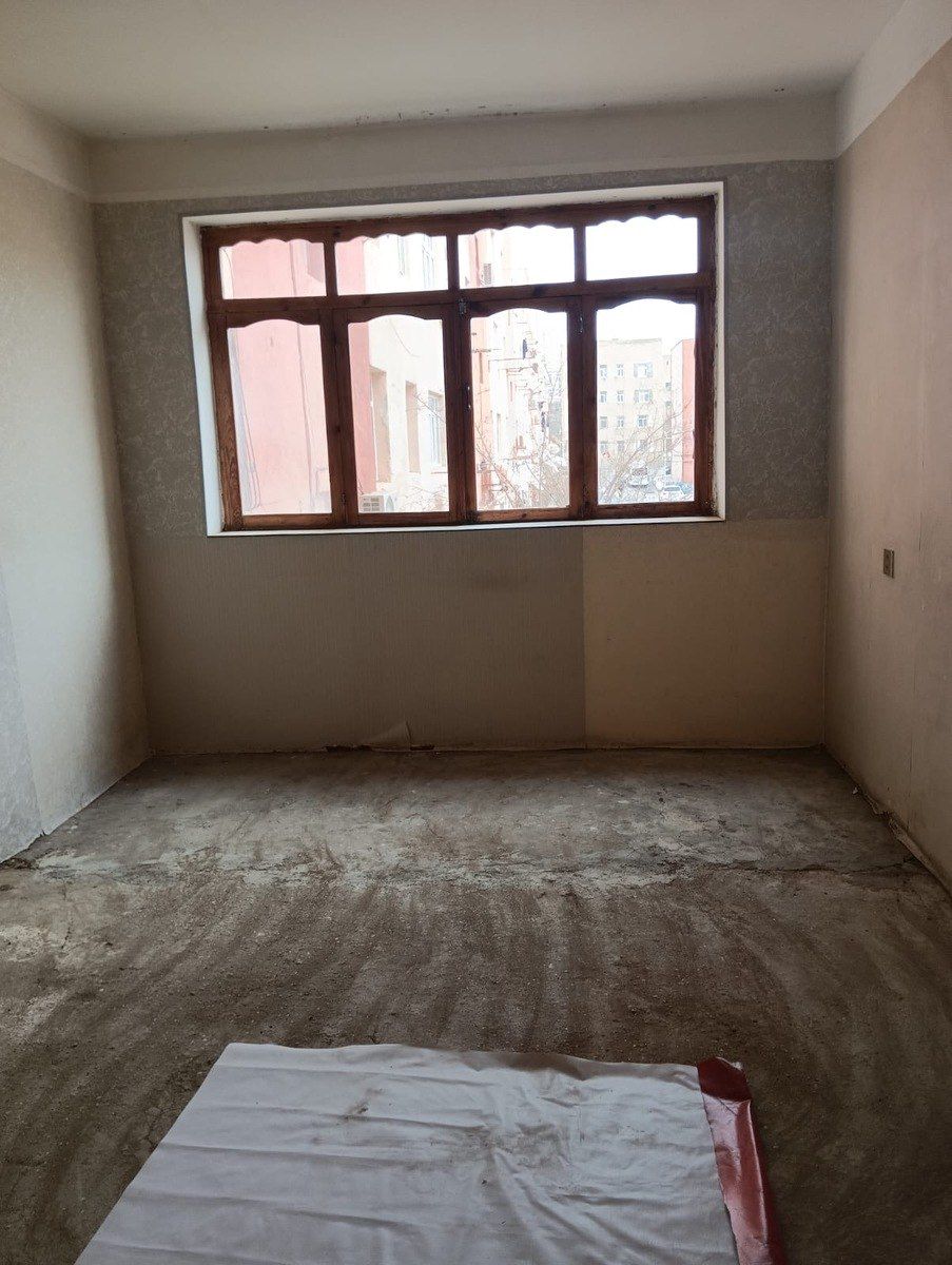 Satılır 4 otaqlı köhnə tikili 90 m² — Mənzil, Bakı (9)