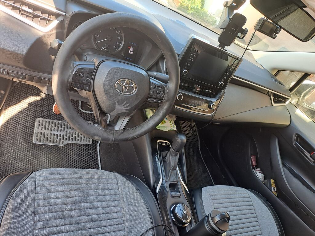Toyota Corolla: 1.8 l 2019 il Universal 77-QT-218 — Avtomobillər, Bakı (2)
