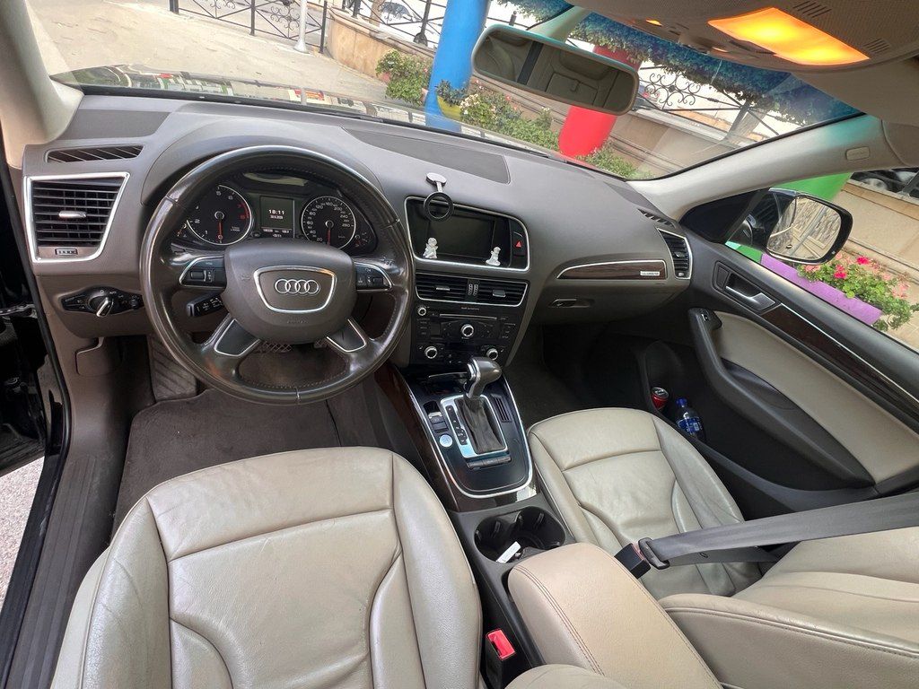 Audi Q5, 2.0 L, 2013 il, 180 000 km — Avtomobillər, Bakı (12)