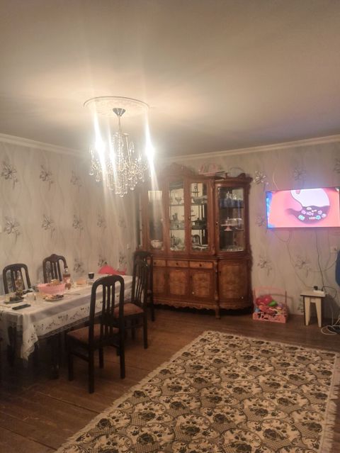 Sumqayıt, 3 otaqlı, Köhnə tikili, 85 kv. m — Sumqayıt