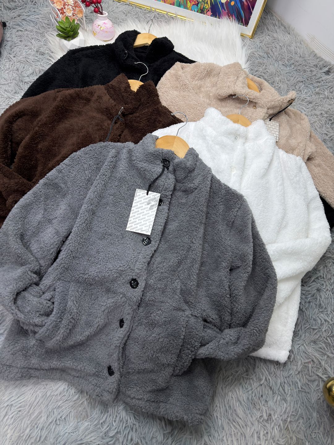 Növü Teddy — Qadın paltarı, Bakı (3)