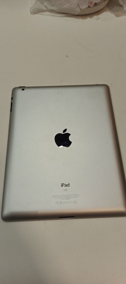 Apple iPad 16 GB planşet - Model: iPad (alüminium arxa korpus, qara — Bakı
