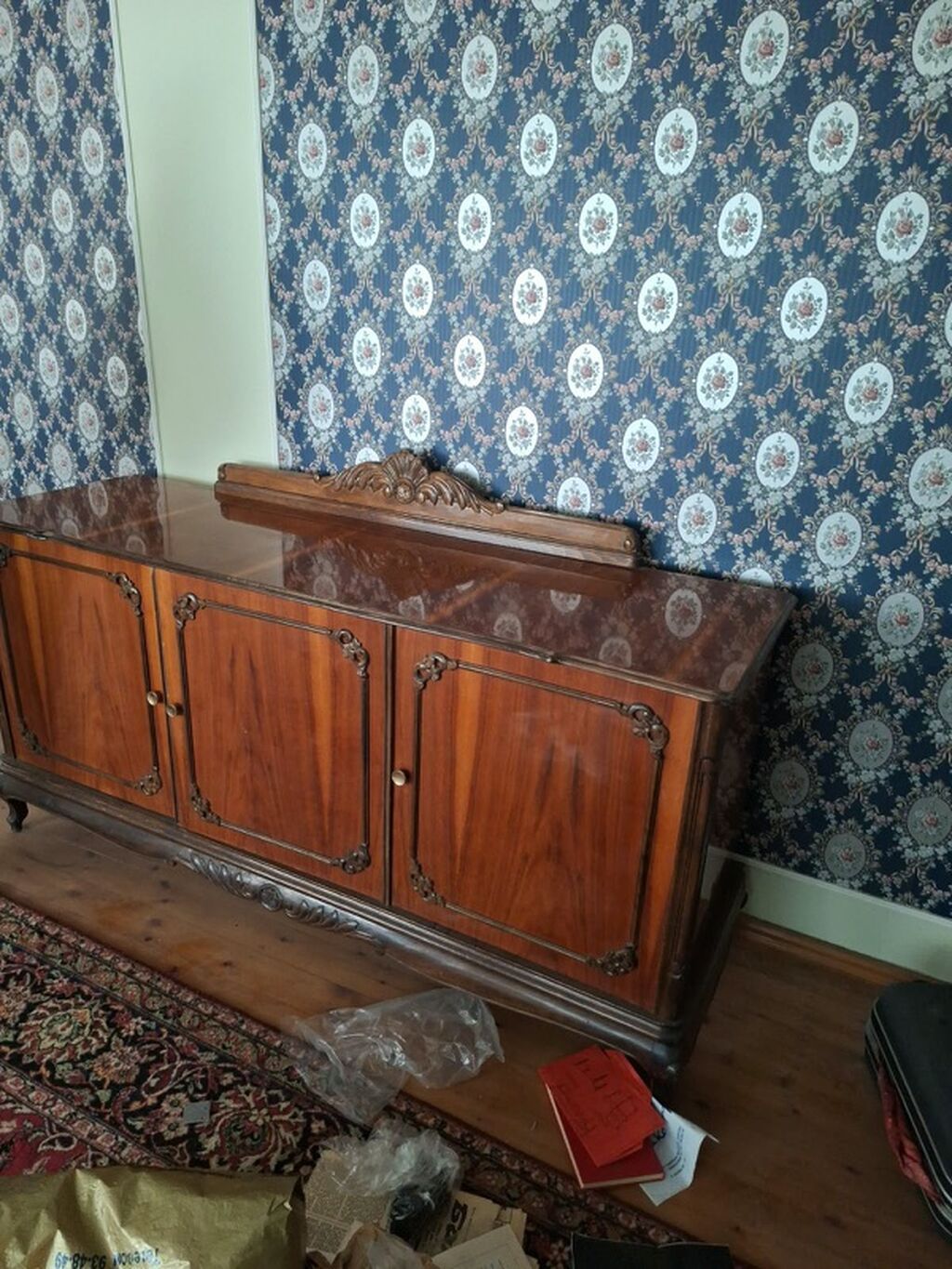 Klassik üslubda taxta bufet / konsol - Material: bərk ağac, təbii — Şkaflar, Xırdalan (2)