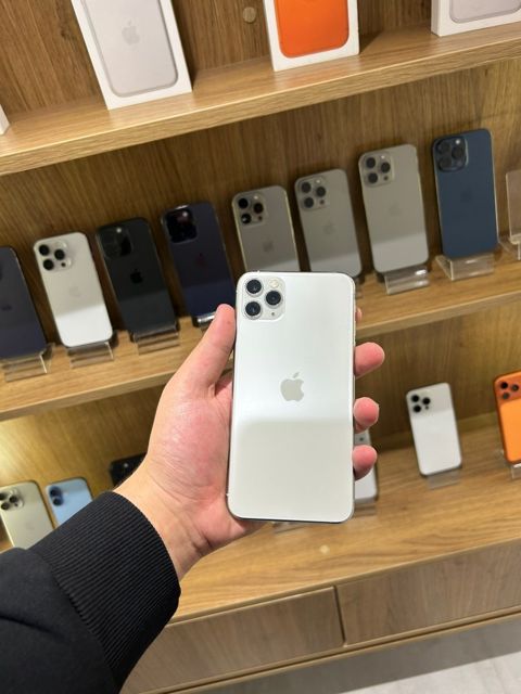 Apple iPhone 11 Pro Max Silver 64GB/4GB — 399 ₼ · Bakı · Smartfonlar Apple iPhone 11 Pro Max Silver 64GB/4GB — Bakı