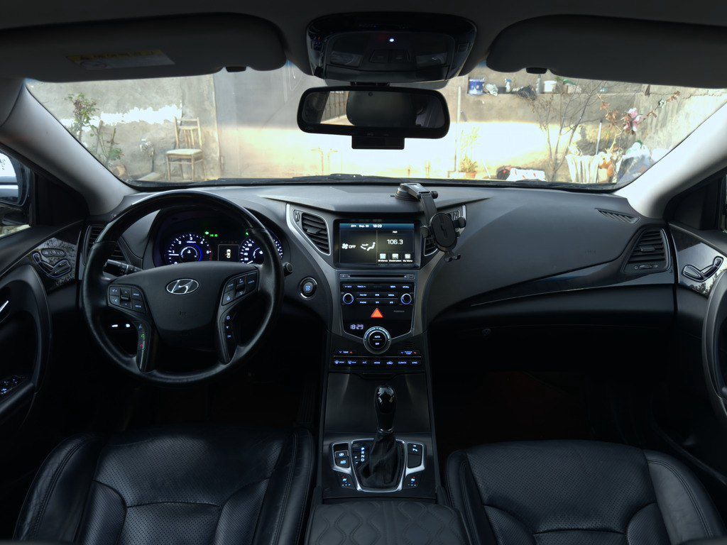 Hyundai Grandeur, 2.2 L, 2015 il, 215 000 km — Avtomobillər, Bakı (5)
