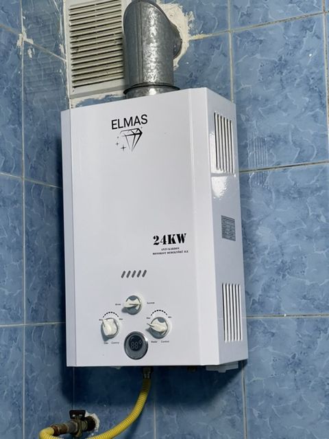 Elmas qazla işləyən su qızdırıcısı – 24 kW - Qapalı yanma kamerası və — 70 ₼ · Sumqayıt · Su qızdırıcılar Elmas qazla işləyən su qızdırıcısı – 24 kW - Qapalı yanma kamerası və — Sumqayıt