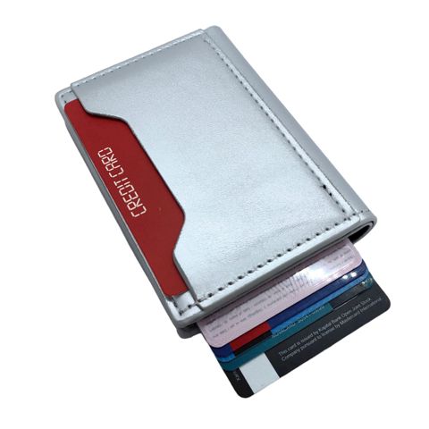 Kredit kart qabı 6311 gümüşü — Bakı