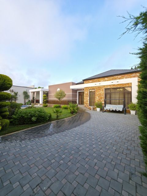 Satılır 4 otaqlı həyət evi/bağ evi 190 m² — Bakı