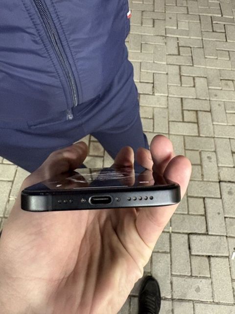 IPhone 16, 128 GB, Qara, Face ID — Bakı