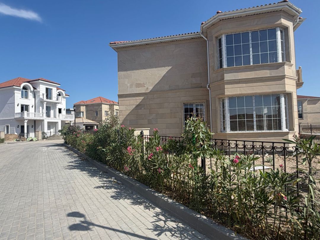 Satılır 5 otaqlı həyət evi/bağ evi 290 m² — Ev, villa, Bakı (3)