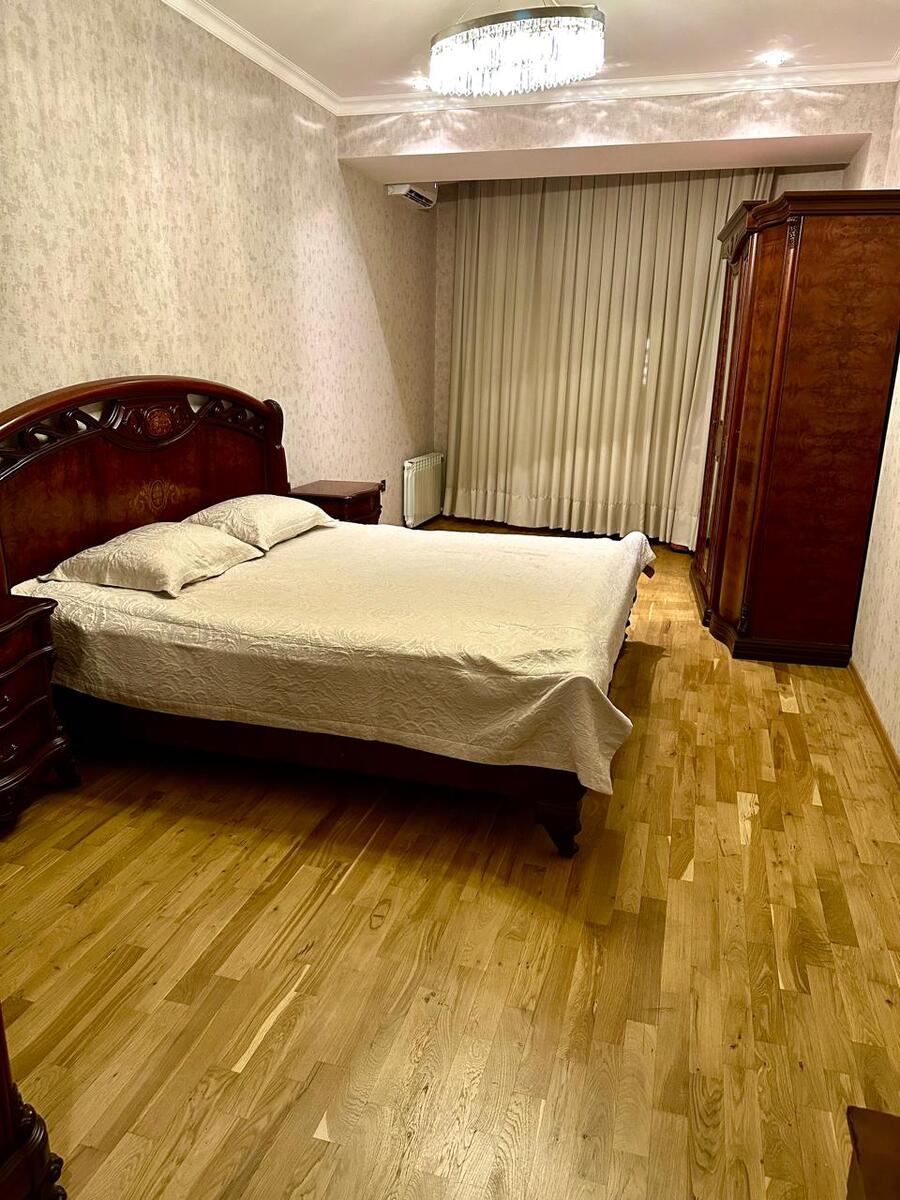 Satılır 3 otaqlı yeni tikili 125 m² — Mənzil, Bakı (4)