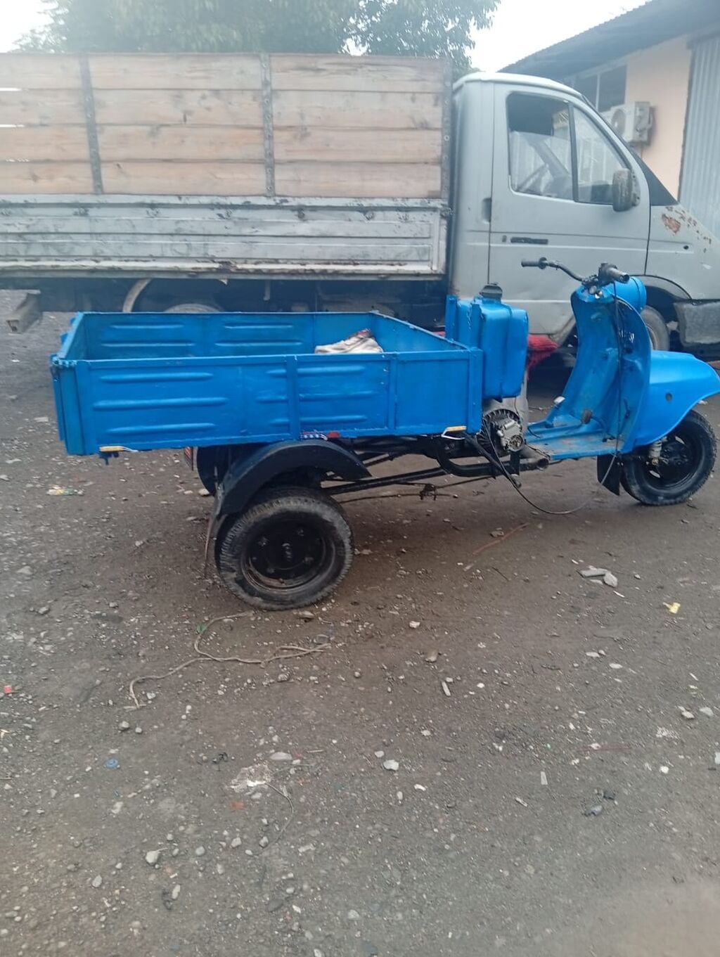 Yükdaşıma üçün üçtəkərli motosiklet (trisikl) - Rəng: mavi - Arxa — Motosikletlər, Digah (2)