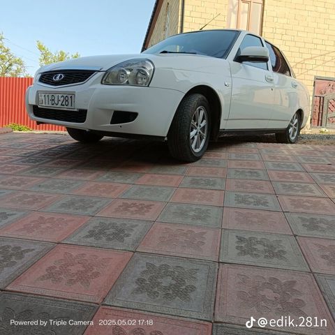 Lada Priora sedan — ağ rəng, 4 qapı, ön ötürücülü. ili 2014 Texniki — 13 000 ₼ · Şəmkir · Avtomobillər Lada Priora sedan — ağ rəng, 4 qapı, ön ötürücülü. ili 2014 Texniki — Şəmkir