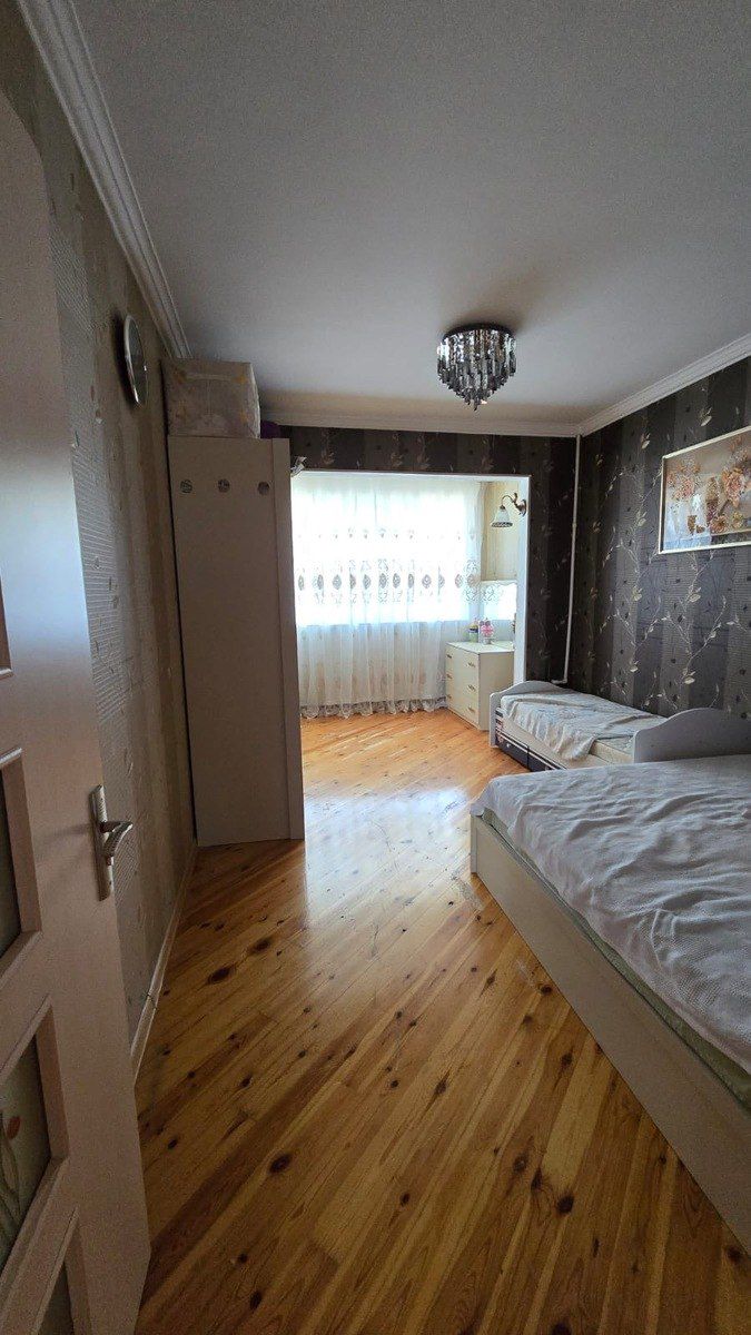 Satılır 4 otaqlı köhnə tikili 100 m² — Mənzil, Bakı (3)