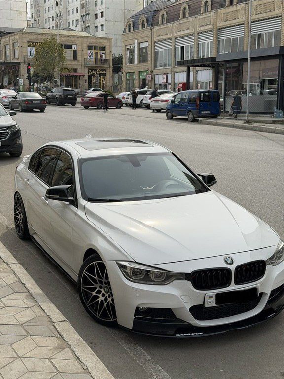 BMW 330, 2.0 L, 2016 il, 308 028 km — Avtomobillər, Gəncə (3)