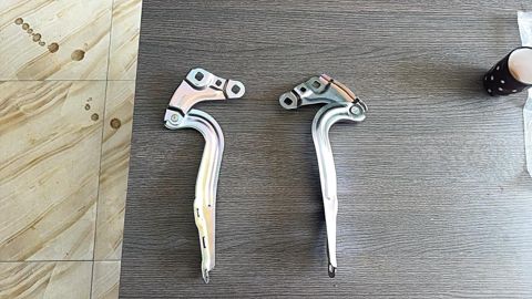 "Chevrolet Equinox" kapot petləsi — 25 ₼ · Bakı · Ehtiyat hissələri və aksesuarlar "Chevrolet Equinox" kapot petləsi — Bakı