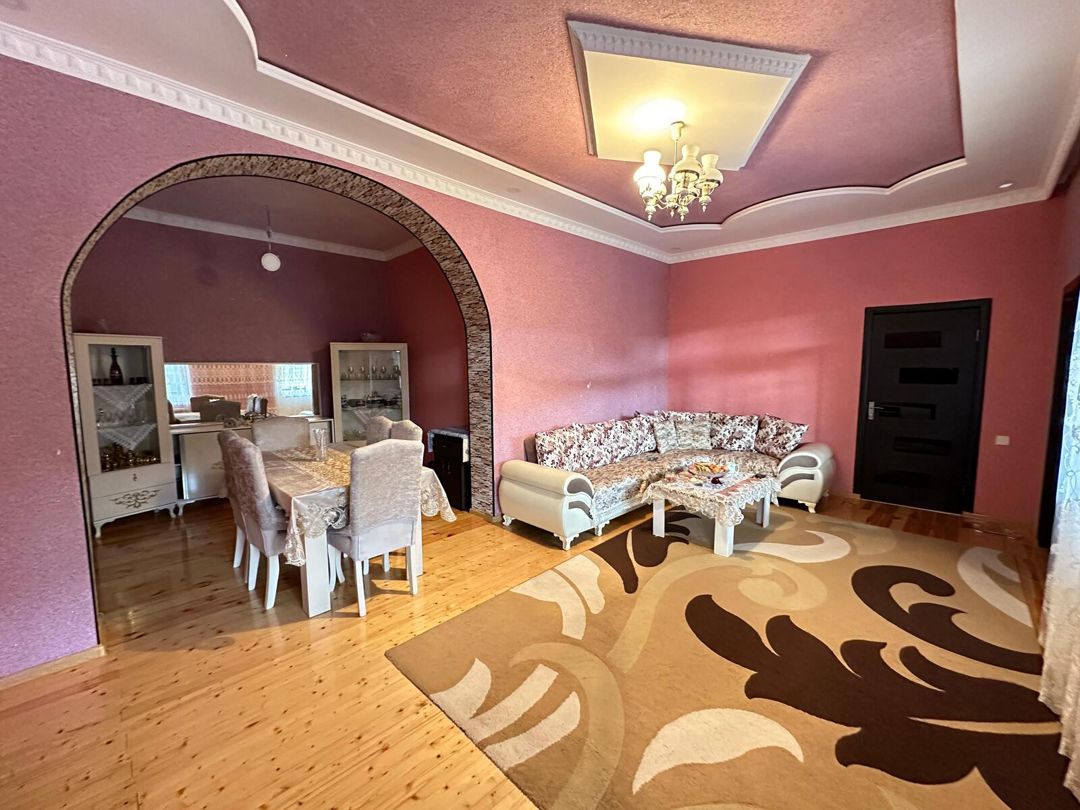İcarəyə verilir 4 otaqlı həyət evi/bağ evi 90 m² — Ev, villa, Şəki (2)