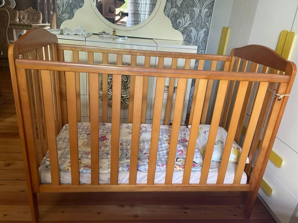 Milana Bewik Mothercaredi qiymeti 50man agac materialdi cuzi deffekti — Bəşikləri, Bakı