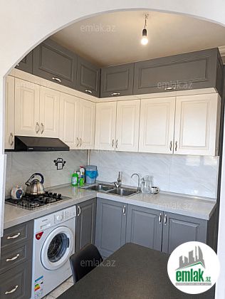 Satılır 3 otaqlı 80 m² köhnə tikili İnşaatçılar m — Mənzil (6)