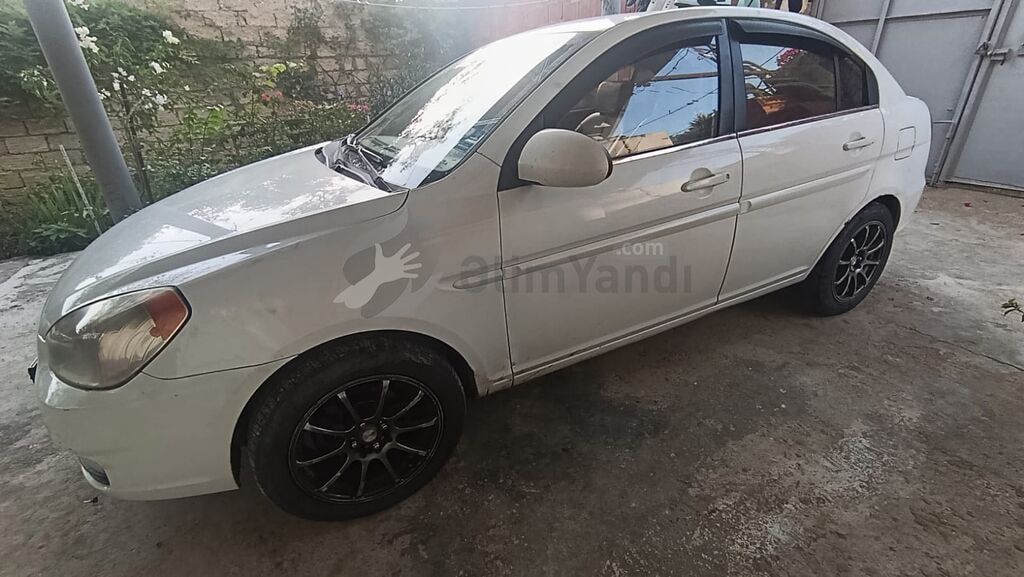 saturam. 0507680071 Marka/model: Hyundai Accent 1.5 d — Avtomobillər, Bakı (2)