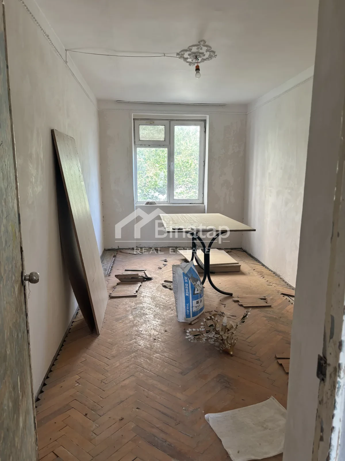 Satılır 2 otaqlı köhnə tikili 60 m², İnşaatçılar metrosu, Yasamal rayonu — Mənzil, Bakı (4)