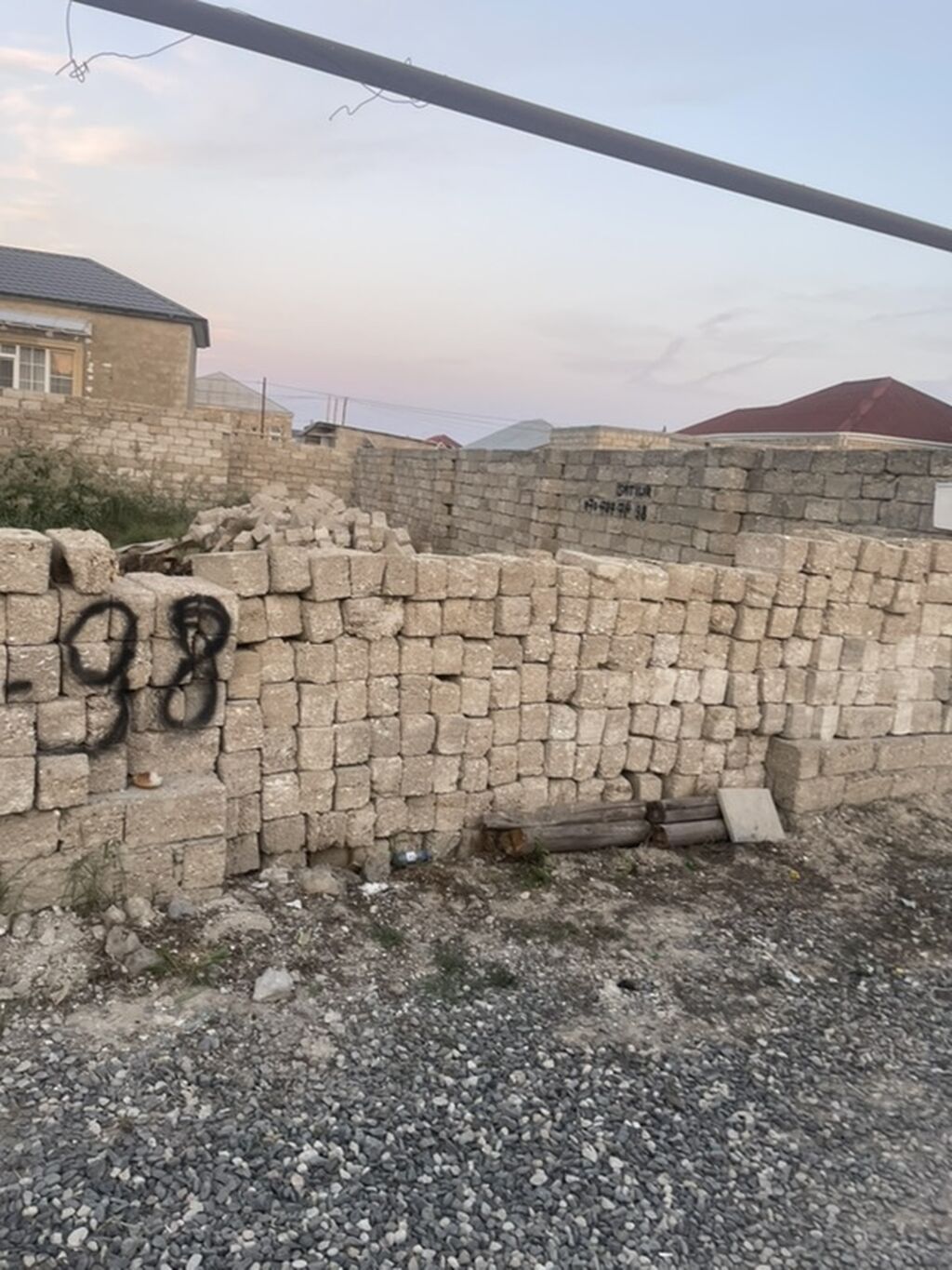 Ünvan Ramana şuşa qəsəbəsi 2 sot hər tərəfi hörülüb içində 1800 daş — Tikinti blokları, kərpic və panellər, Digah (3)