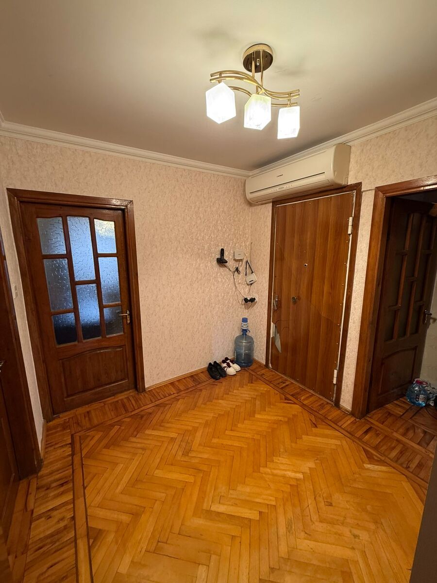 Satılır 4 otaqlı köhnə tikili 90 m² — Mənzil, Bakı (12)