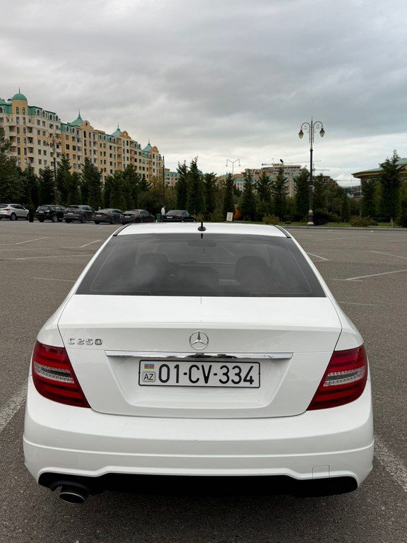 Mercedes C 250, 1.8 L, 2012 il, 243 000 km 01-CV-334 — Avtomobillər, Sumqayıt (4)
