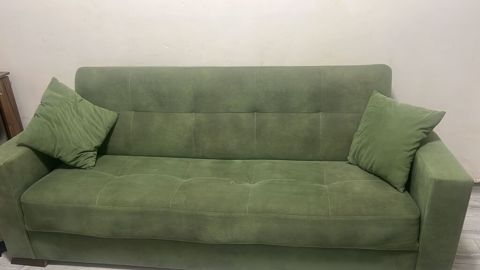 3 yerlik açılan divan – yaşıl rəng - Transformasiya: Oturacaq hissə — 70 ₼ · Xırdalan · Divanlər 3 yerlik açılan divan – yaşıl rəng - Transformasiya: Oturacaq hissə — Xırdalan
