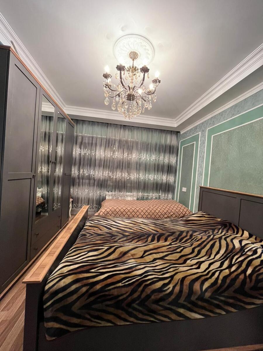 Satılır 4 otaqlı köhnə tikili 100 m² — Mənzil, Bakı (11)