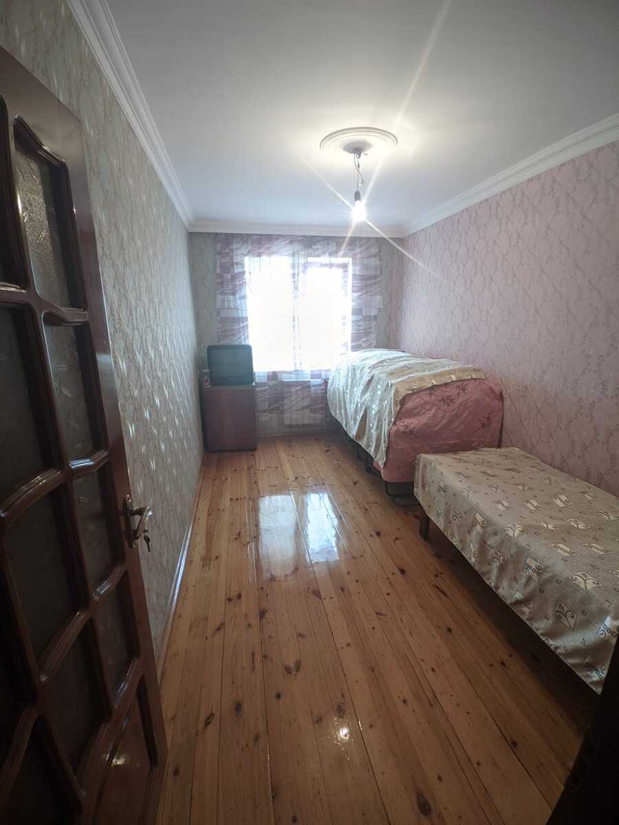 Satılır 4 otaqlı köhnə tikili 110 m² — Mənzil, Bakı (4)