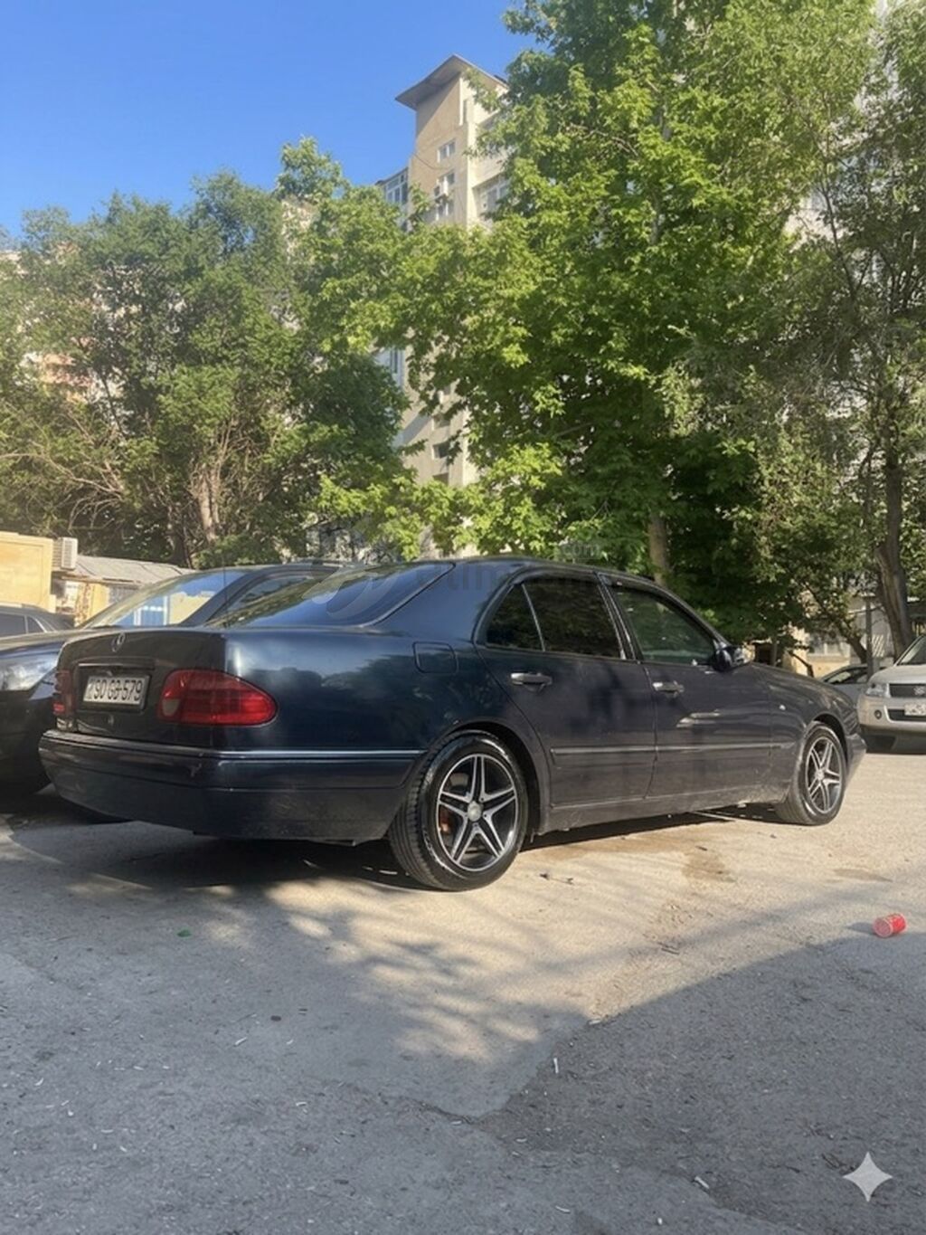 Mercedes-Benz E-Class: 3.2 l 1995 il Sedan 90-GB-579 — Avtomobillər, Bakı (12)