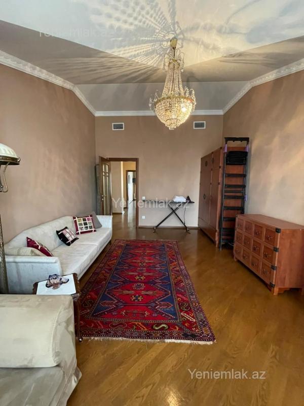 Kirayə 4 otaqlı Bina evi menzil (Yeni tikili), 200 m², Yasamal rayonu — Mənzil, Bakı (2)