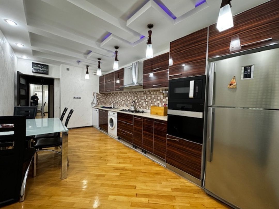 Satılır 3 otaqlı yeni tikili 135 m² — Mənzil, Bakı (4)