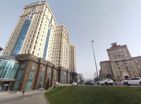 Satılır 4 otaqlı yeni tikili 210 m² — Bakı
