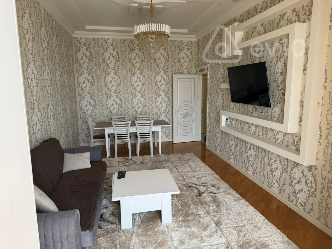 2 otaqlı mənzil, 96 m², Faiq Yusifov küçəsi — kirayə — Mənzil, Bakı (2)