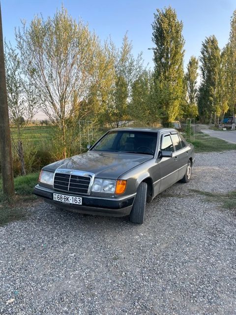 Mercedes 250 D, 2.5 L, 1991 il, 111 000 km — 6 950 ₼ · Naxçıvan · Avtomobillər Mercedes 250 D, 2.5 L, 1991 il, 111 000 km — Naxçıvan