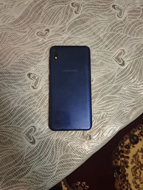 Samsung Galaxy A10, 32 GB, rəng - Mavi — 150 ₼ · Mingəçevir · Samsung Samsung Galaxy A10, 32 GB, rəng - Mavi — Mingəçevir