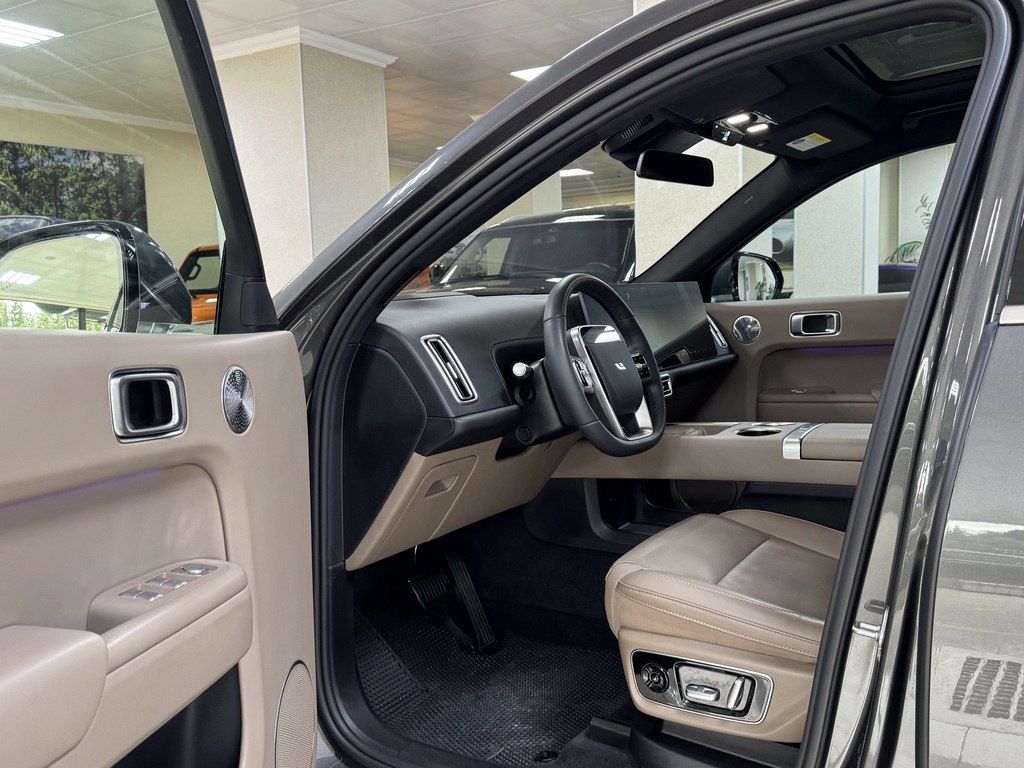 Li Auto L7, 1.5 L, 52.3 kWh, 2025 il, 28 900 km 11-II-111 — Avtomobillər, Bakı (11)