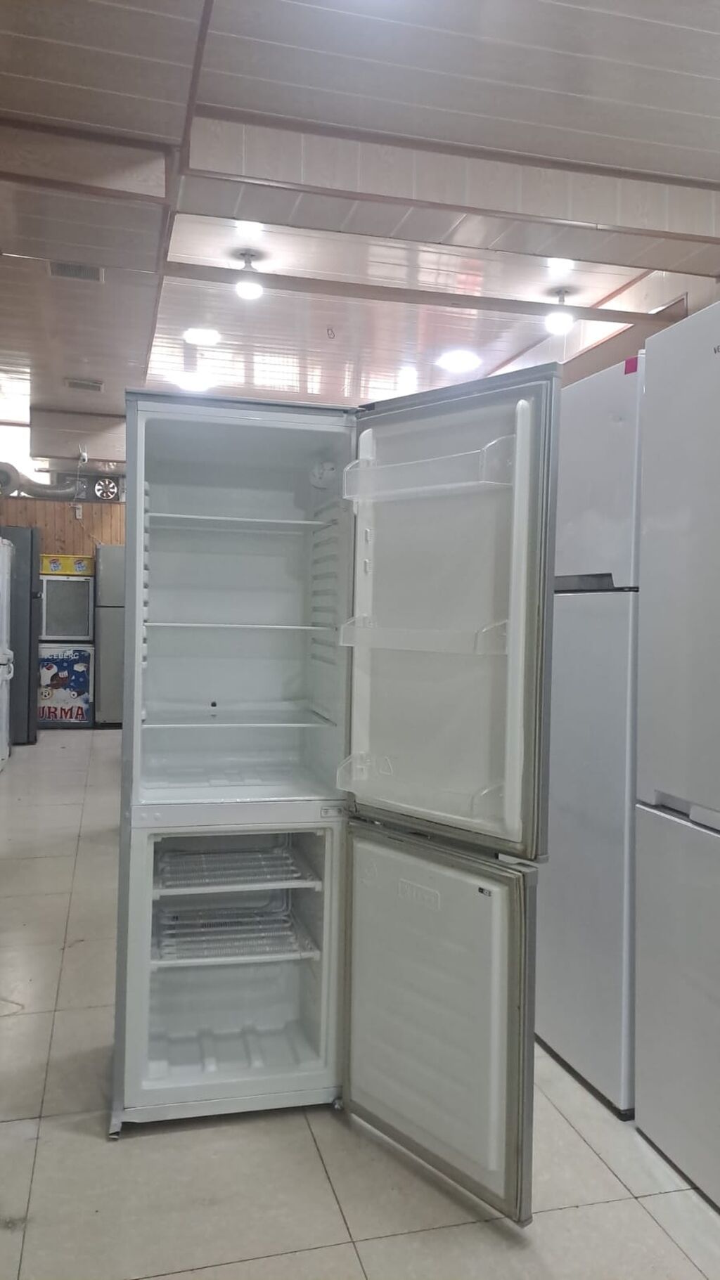 NordFrost iki qapılı soyuducu - Rəng: gümüş/boz - Qapı düzümü — Soyuducular, Digah (2)