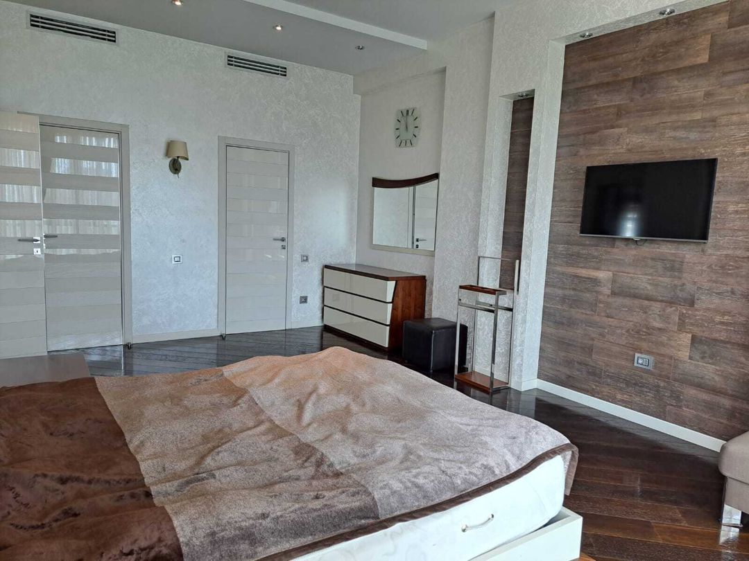 İcarəyə verilir 4 otaqlı yeni tikili 200 m² — Mənzil, Bakı (10)
