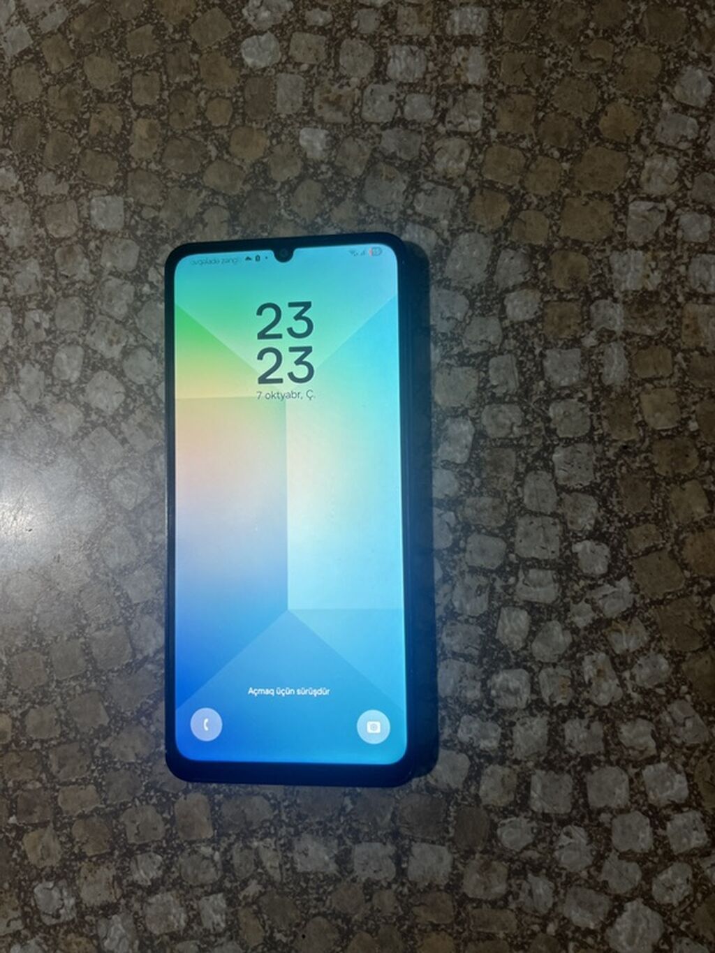 İki kameralı smartfon - Rəng: Qara - Arxa panel: İki ayrı dairəvi — Digər smartfonlar, Bakı (2)