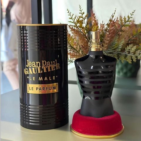 Jean Paul Gaultier “Le Male” Le Parfum – kişi üçün intensiv ətir — 280 ₼ · Bakı · Ətir Jean Paul Gaultier “Le Male” Le Parfum – kişi üçün intensiv ətir — Bakı