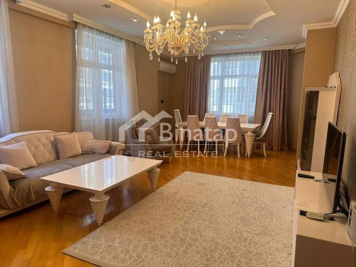 Satılır 3 otaqlı yeni tikili 138 m², 28 May metrosu, Nəsimi rayonu — Bakı